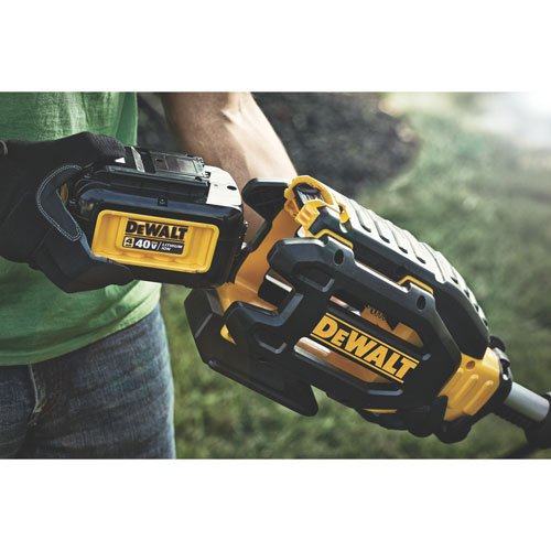 dewalt-40v-max-xr-string-trimmer-with-4-0ah-battery-dcst990m1 image 6