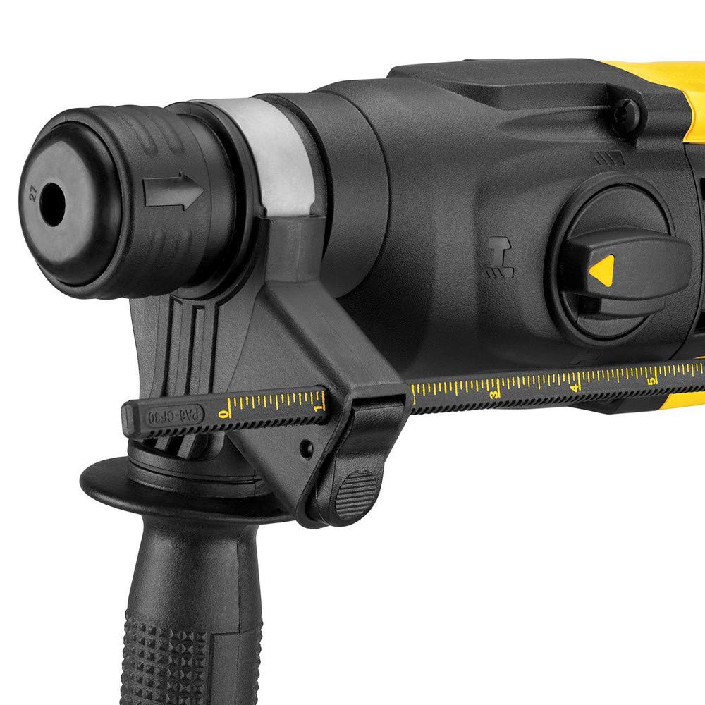 dewalt-dch133m2-20v-max-xr-brushless-1-inch-d-handle-rotary-hammer-kit image 5