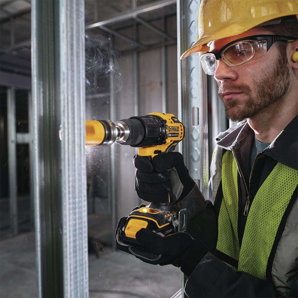 dewalt-cordless-rotary-hammer-drill-6-8-lb image 2