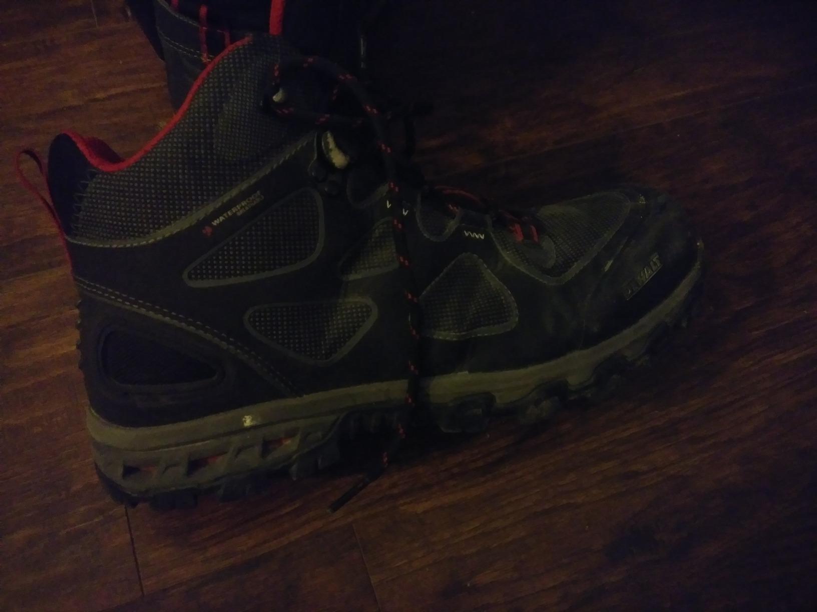 Solid boots