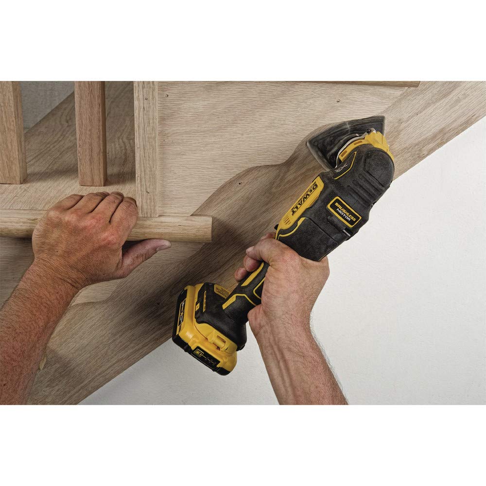 dewalt-20v-max-xr-brushless-oscillating-multi-tool-bare-tool-dcs355b image 2