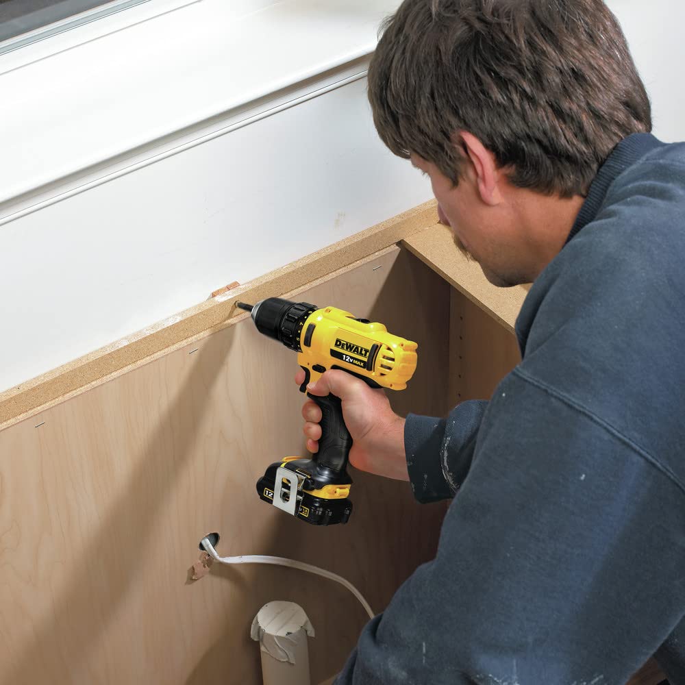 dewalt-12v-max-3-8-inch-cordless-drill-driver-kit-with-battery-and-charger-dcd71 image 8
