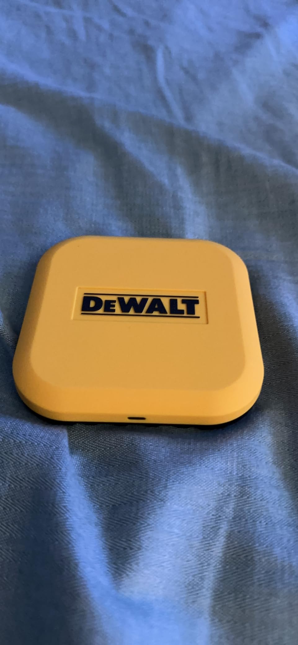 Charges fast