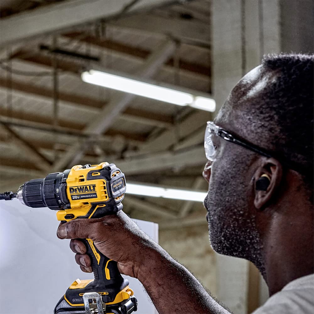 dewalt-20v-max-dcd708c2-brushless-compact-1-2-inch-drill-driver-kit image 8