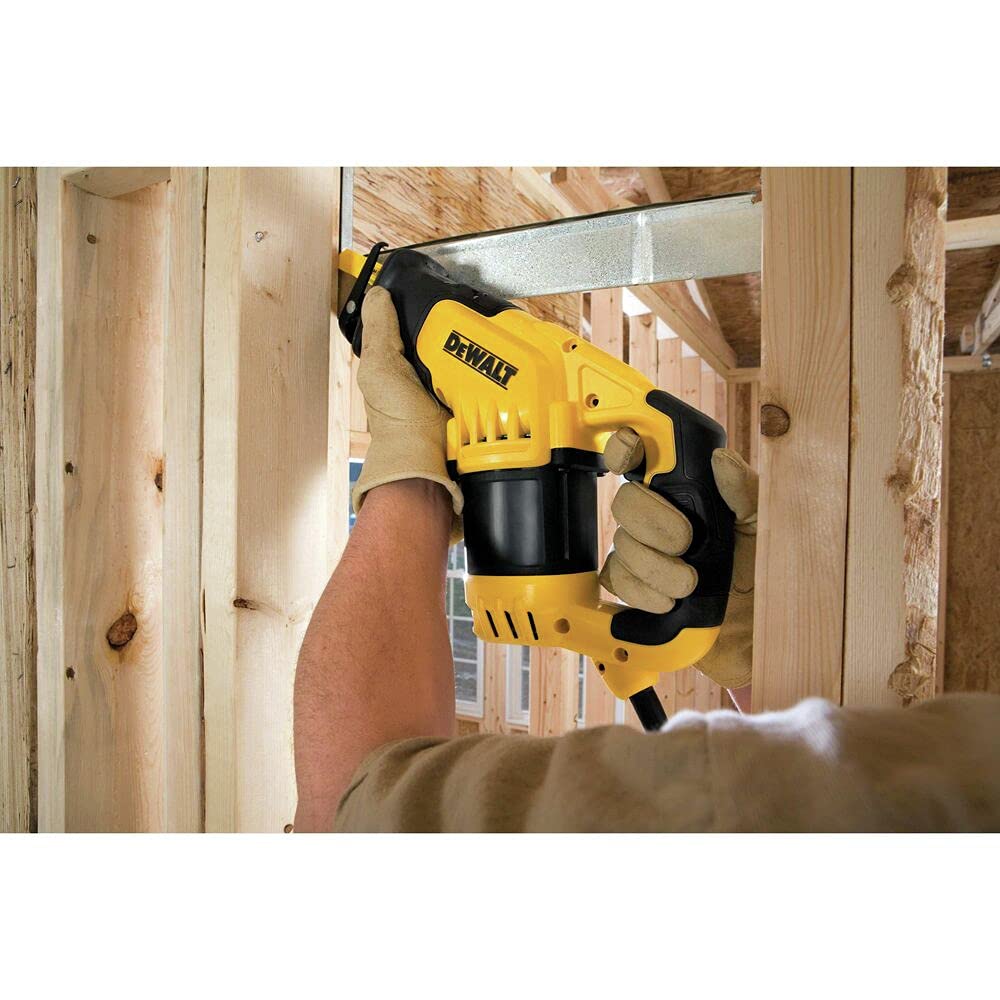 dewalt-dwe357-10-amp-compact-reciprocating-saw image 7