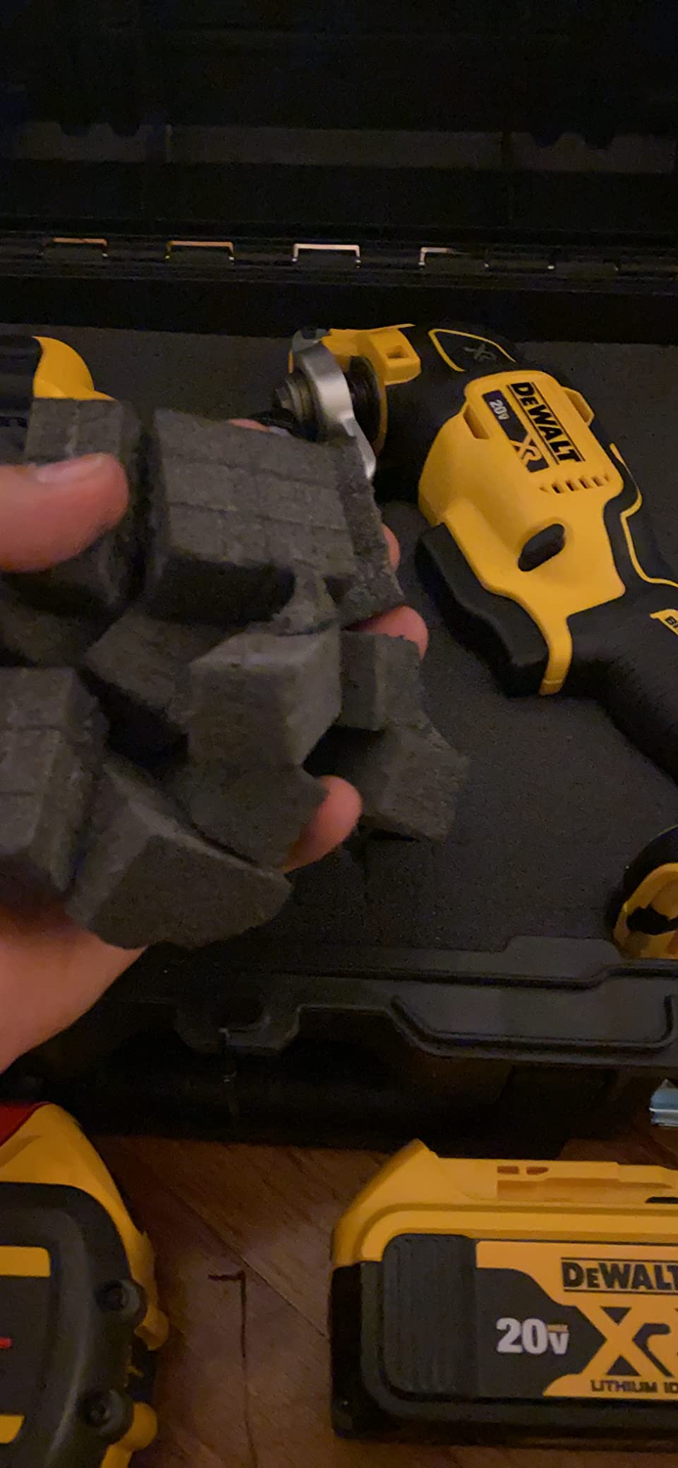 Holds sockets nicely