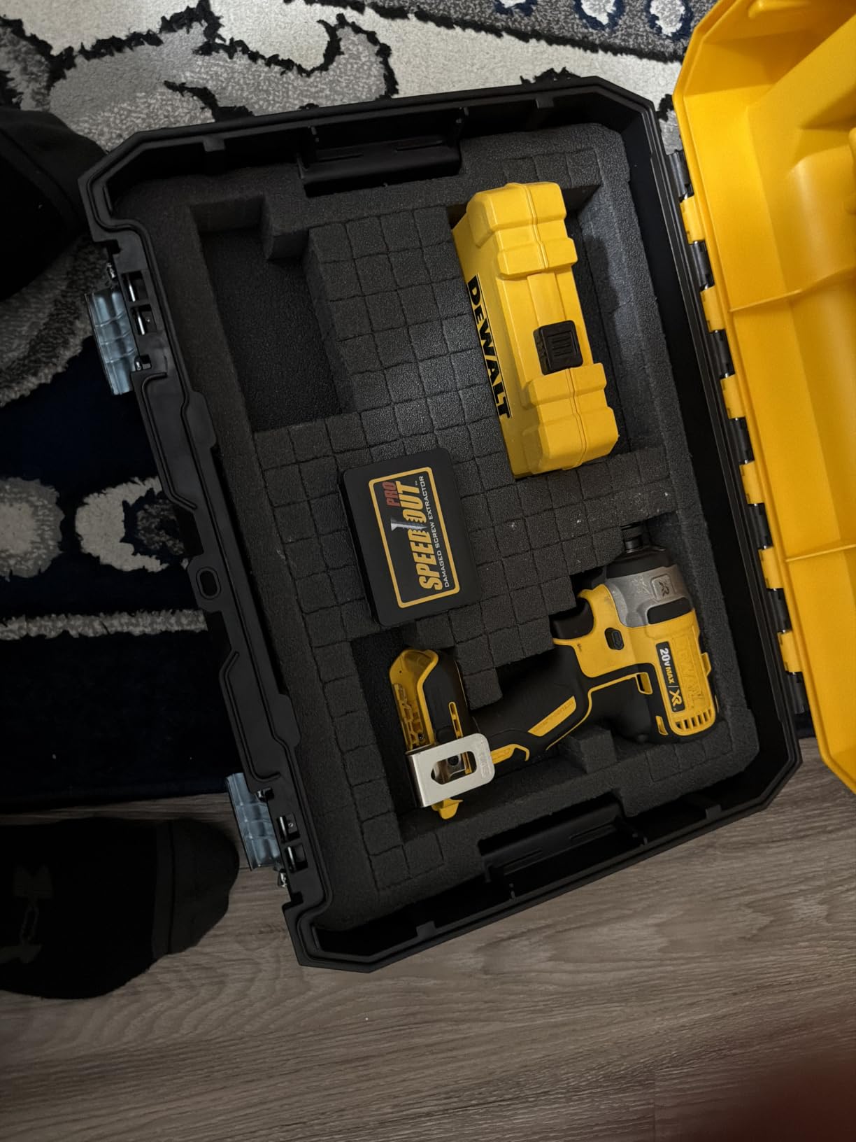 Protects router bits