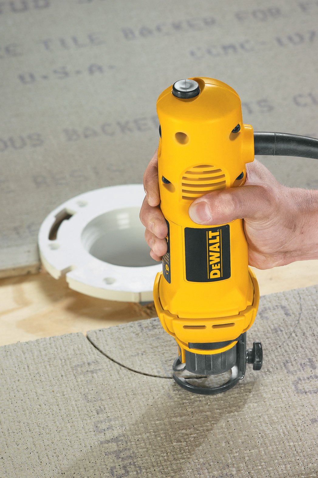 dewalt-dw660-5-amp-corded-rotary-saw-with-1-8-and-1-4-collets image 3