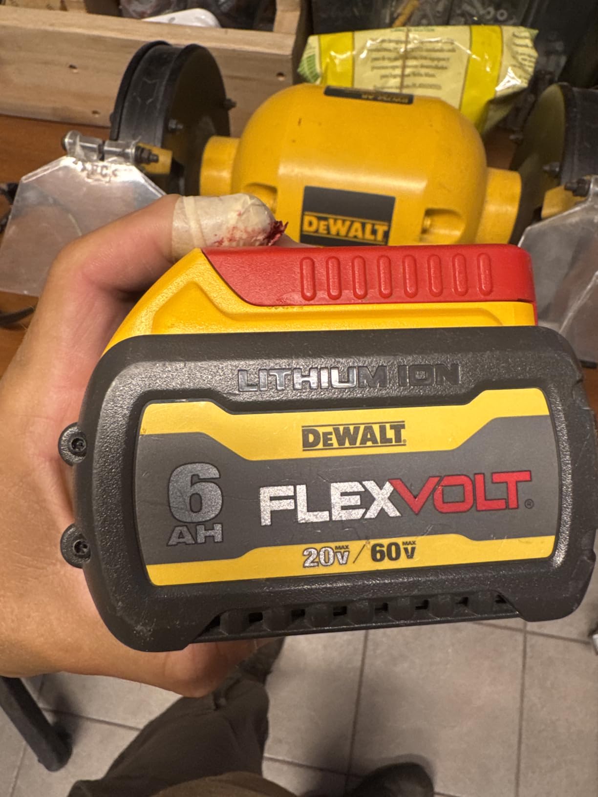 Solid sander