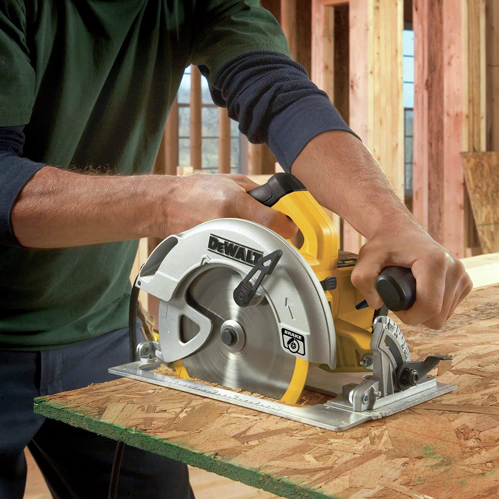 dewalt-7-1-4-inch-circular-saw-with-57-degree-bevel-dwe575sb image 6