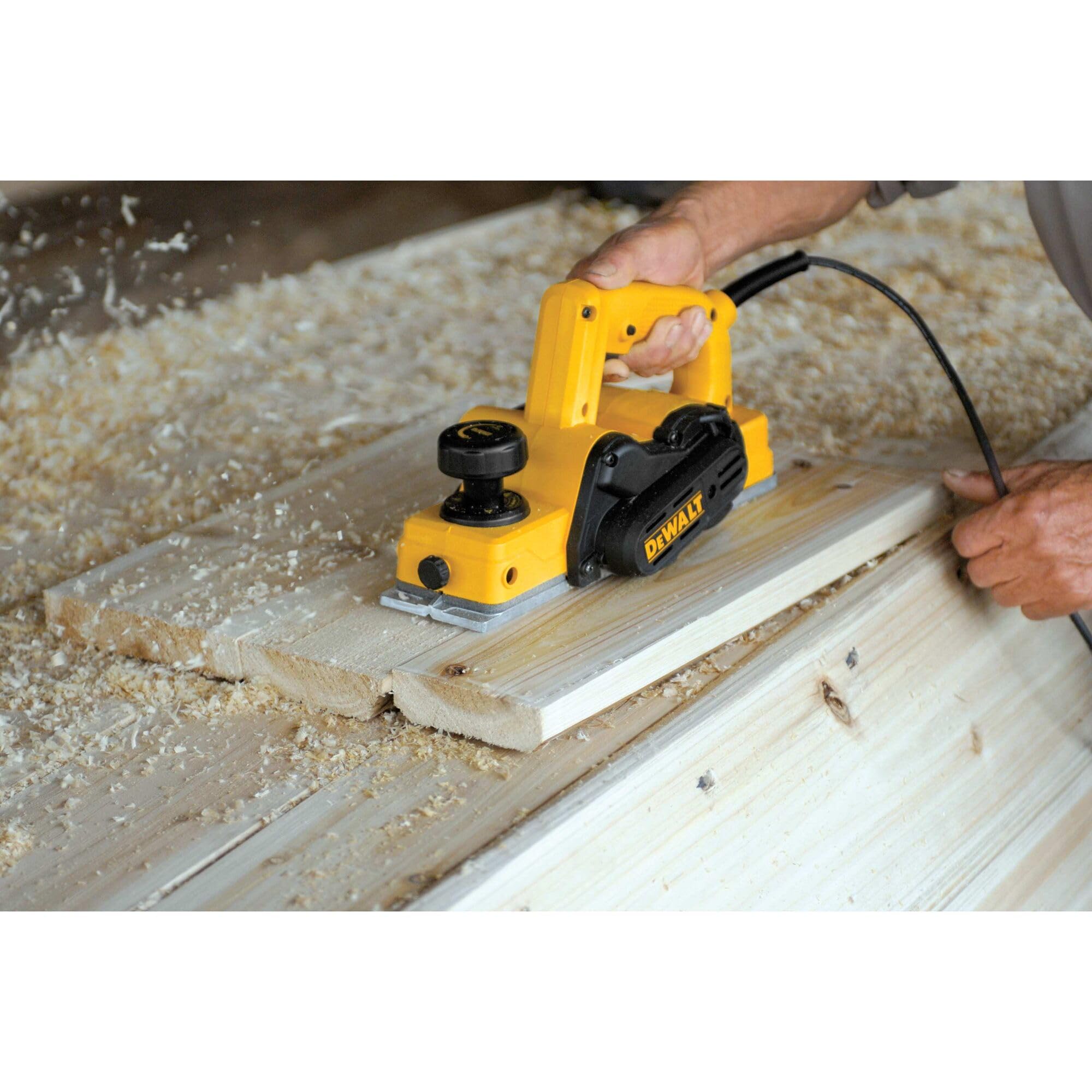 dewalt-3-1-4-inch-hand-planer-5-5-amp-d26676 image 7