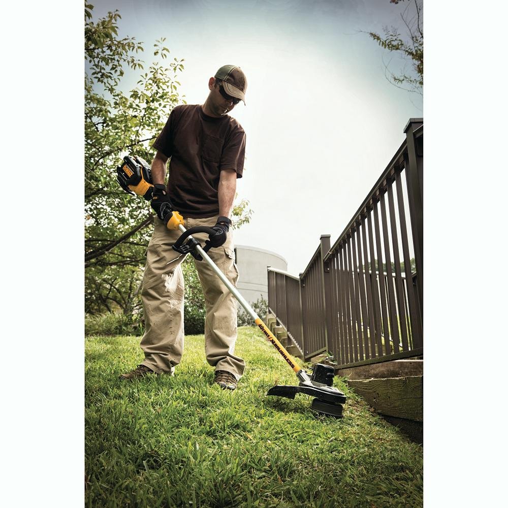 dewalt-40v-max-xr-15-inch-brushless-string-trimmer-dcst990b-tool-only image 3