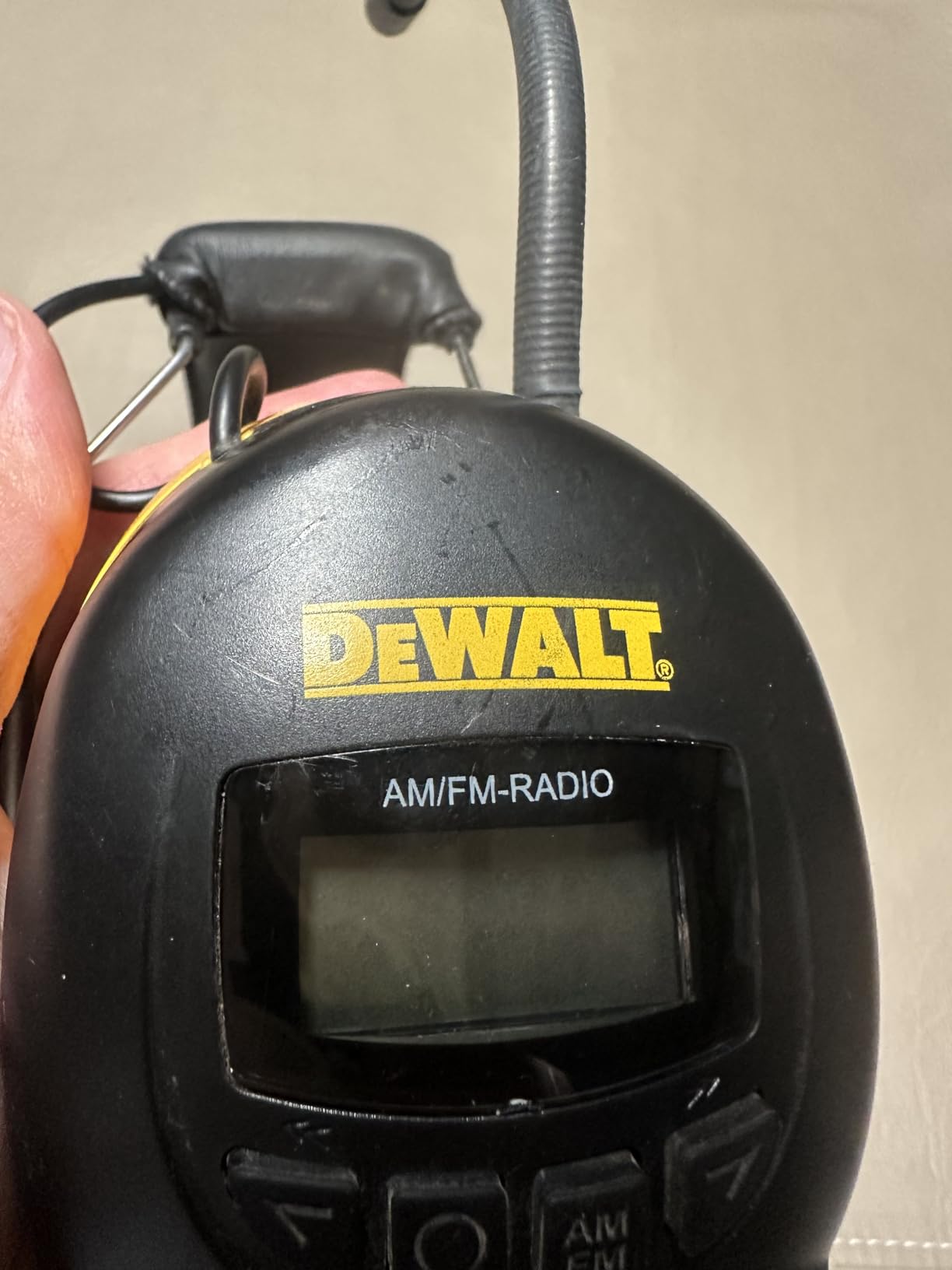 Radio works, but muffs are uncomfortable