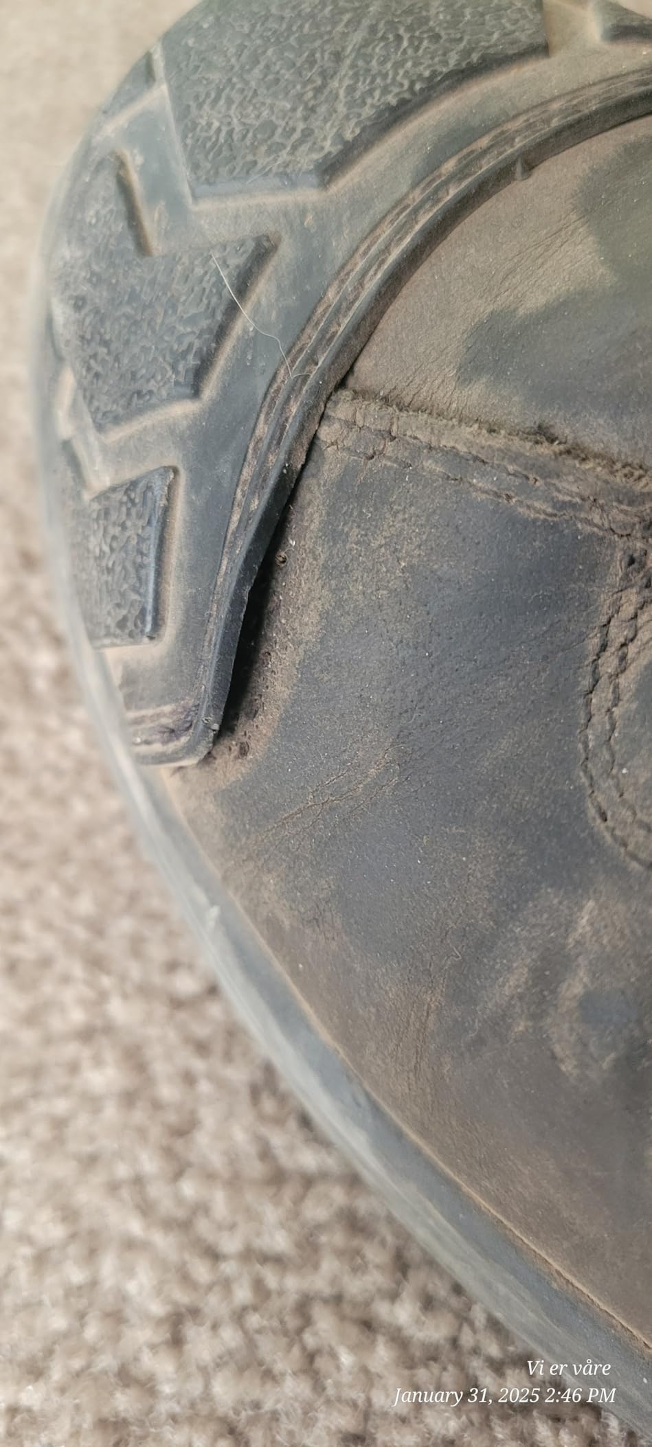Solid boot, weak laces