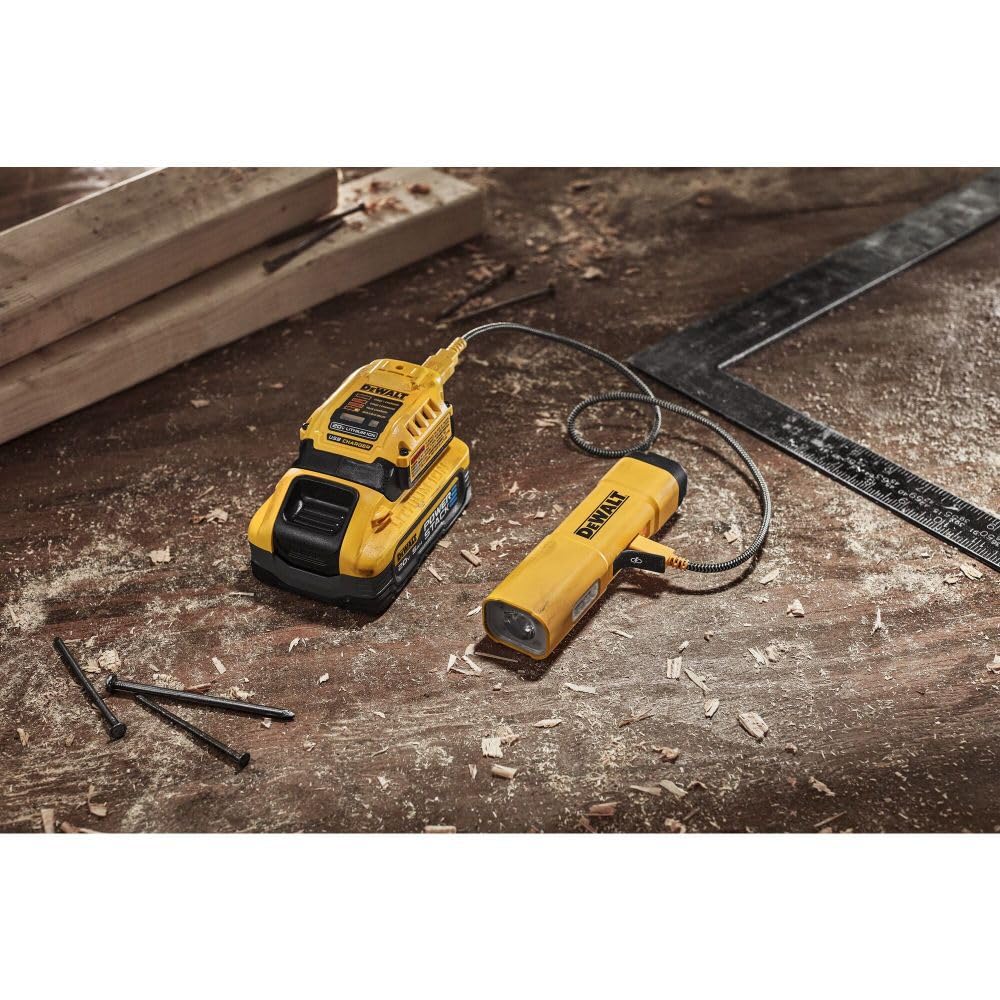dewalt-dcl183-usb-c-rechargeable-magnetic-led-flashlight image 5