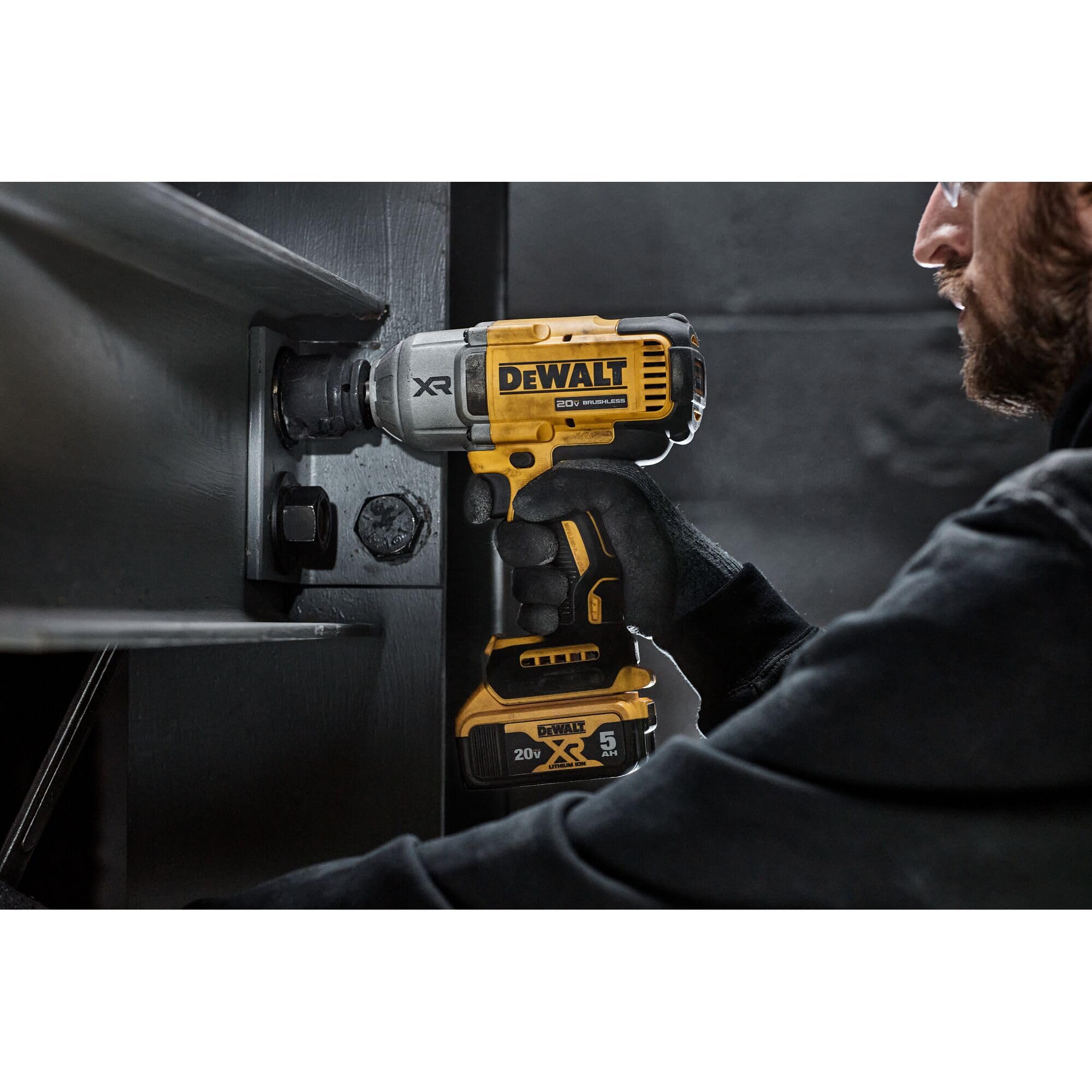 dewalt-dcf900p1-20v-max-xr-1-2-inch-high-torque-impact-wrench-kit-with-battery-c image 6