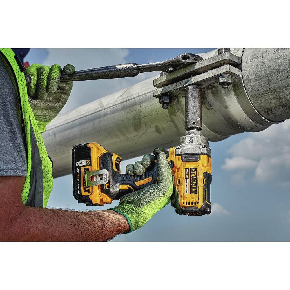 dewalt-dcf894hp2-20v-max-xr-1-2-brushless-impact-wrench-kit-with-hog-ring-anvil image 6