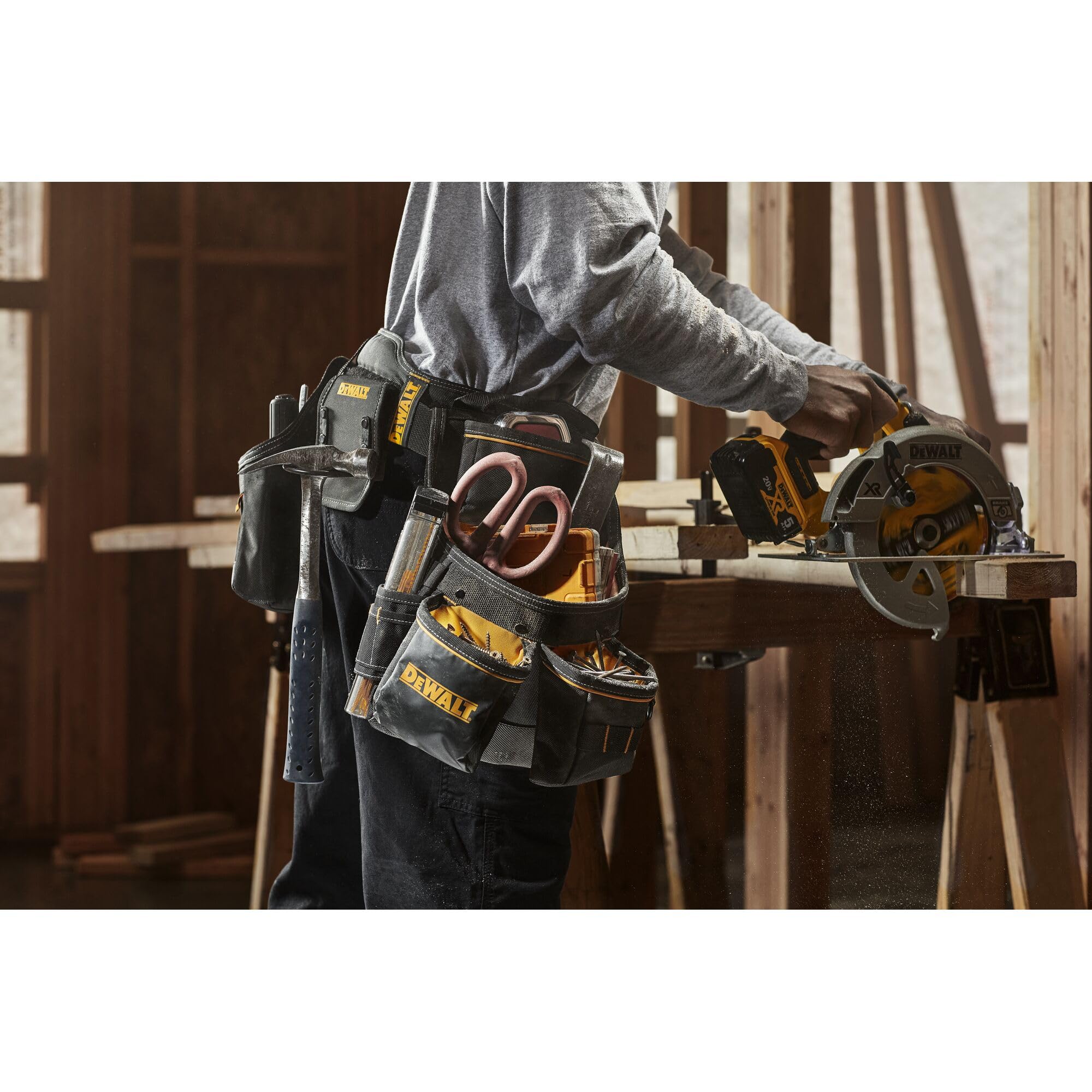dewalt-dwst540601-26-pocket-professional-tool-belt image 3