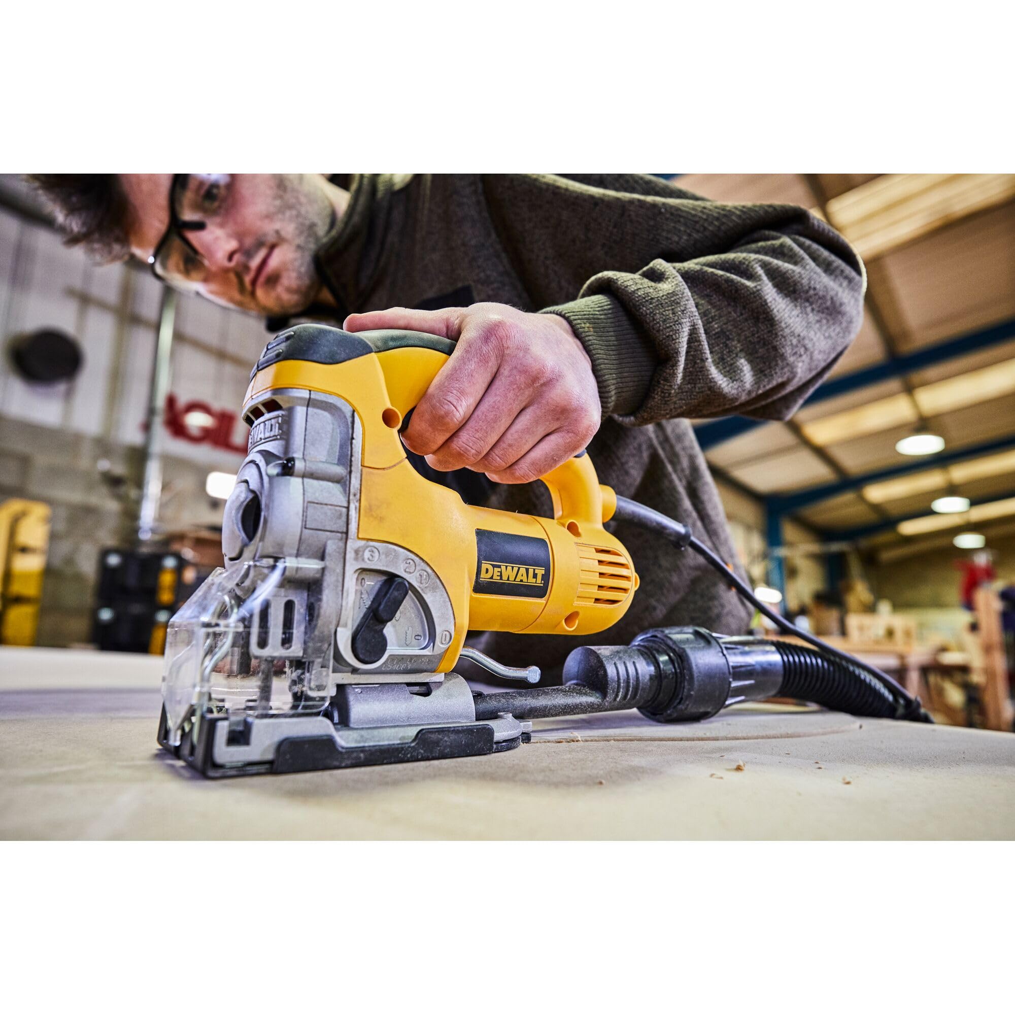 dewalt-dw331k-6-5-amp-top-handle-jig-saw-corded image 4