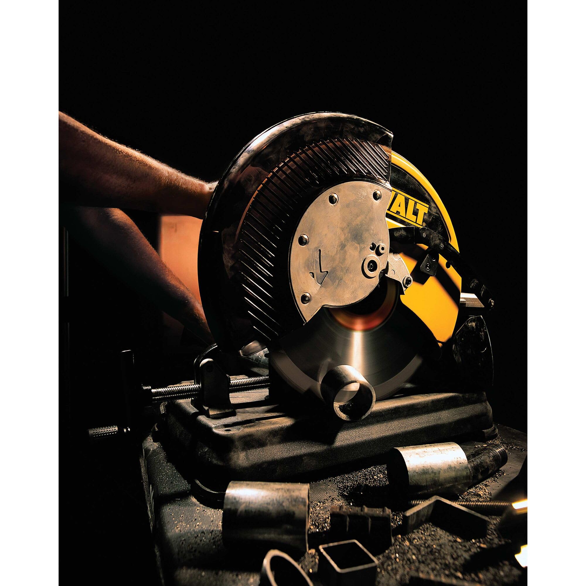 dewalt-dwa7747-14-inch-66-tooth-ferrous-metal-cutting-saw-blade image 6