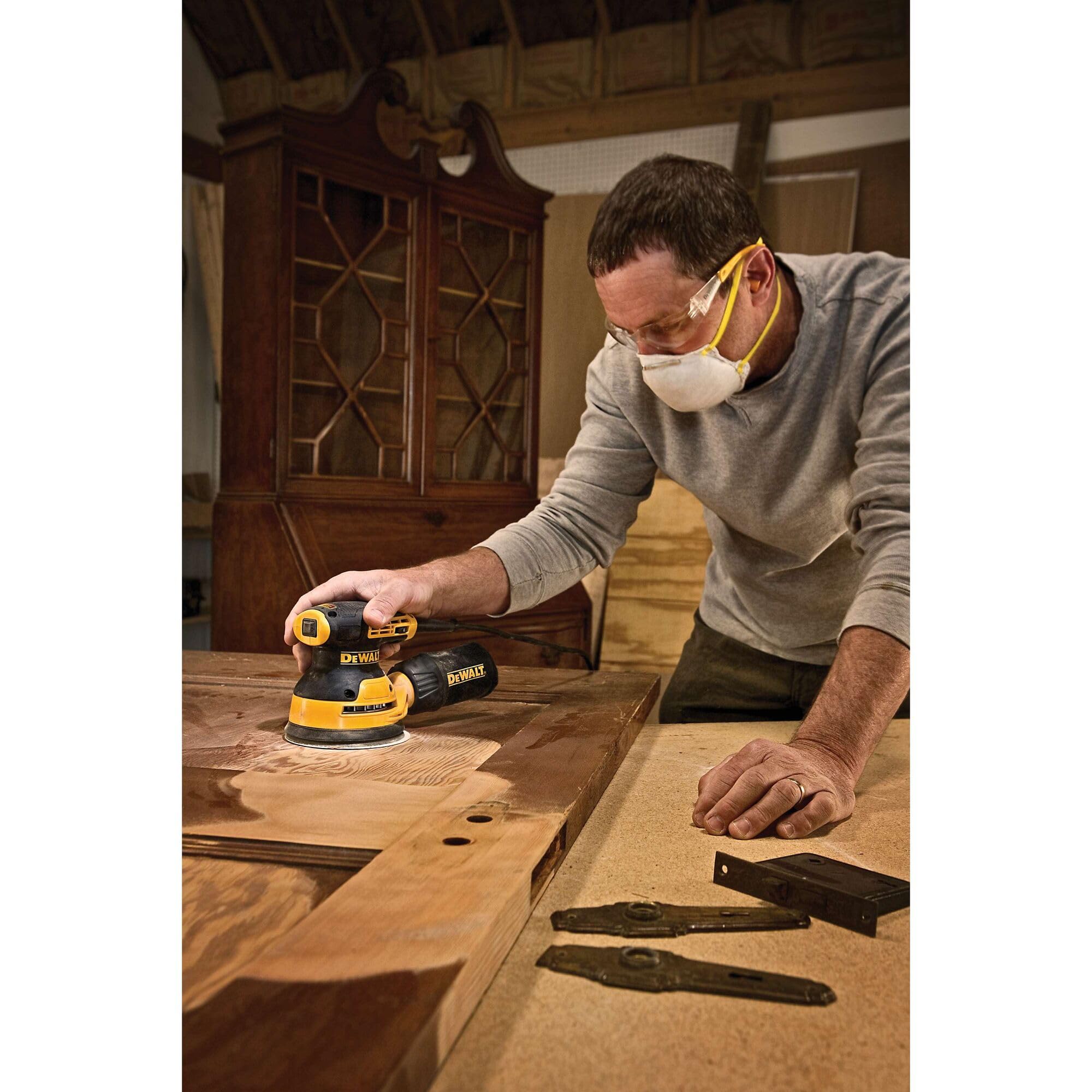 dewalt-dwe6423k-5-inch-variable-speed-random-orbital-sander-kit-with-hook-and-lo image 2