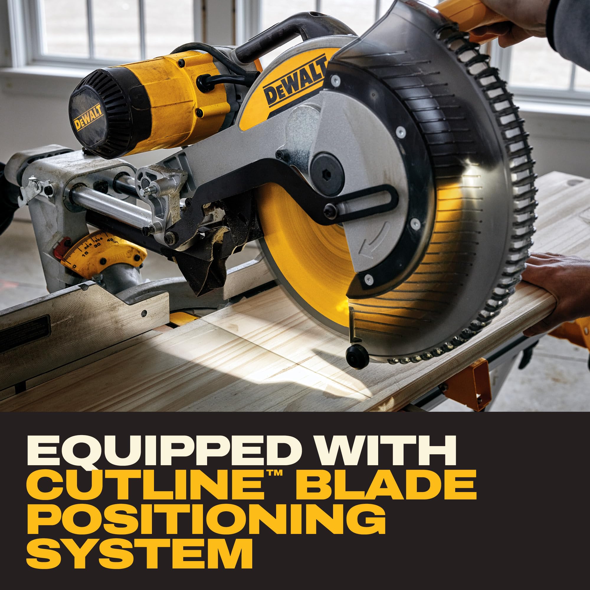 dewalt-12-inch-double-bevel-sliding-compound-miter-saw-with-xps-led-light-system image 6