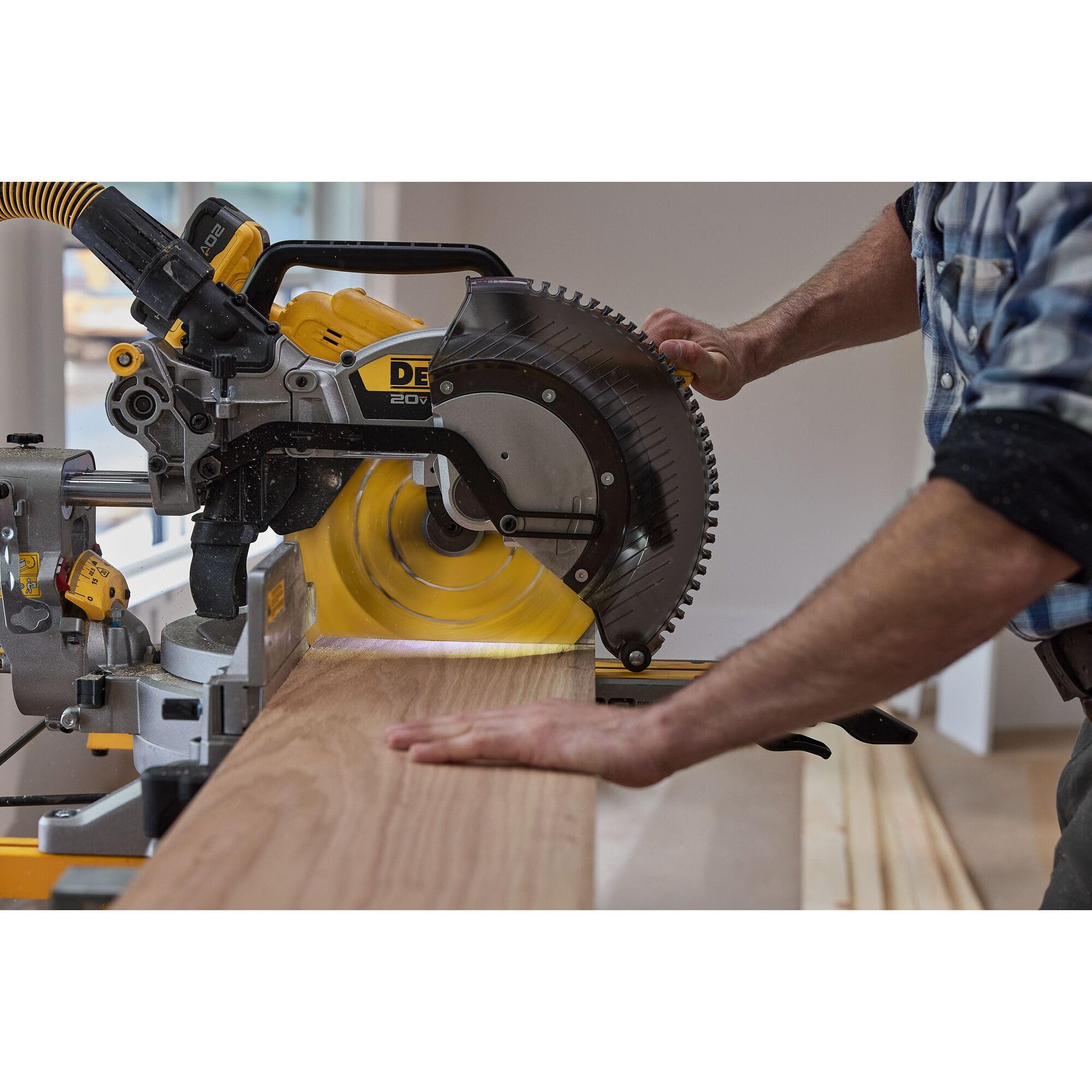 dewalt-dwa11280-12-inch-80-tooth-carbide-circular-saw-blade-fine-finish image 8