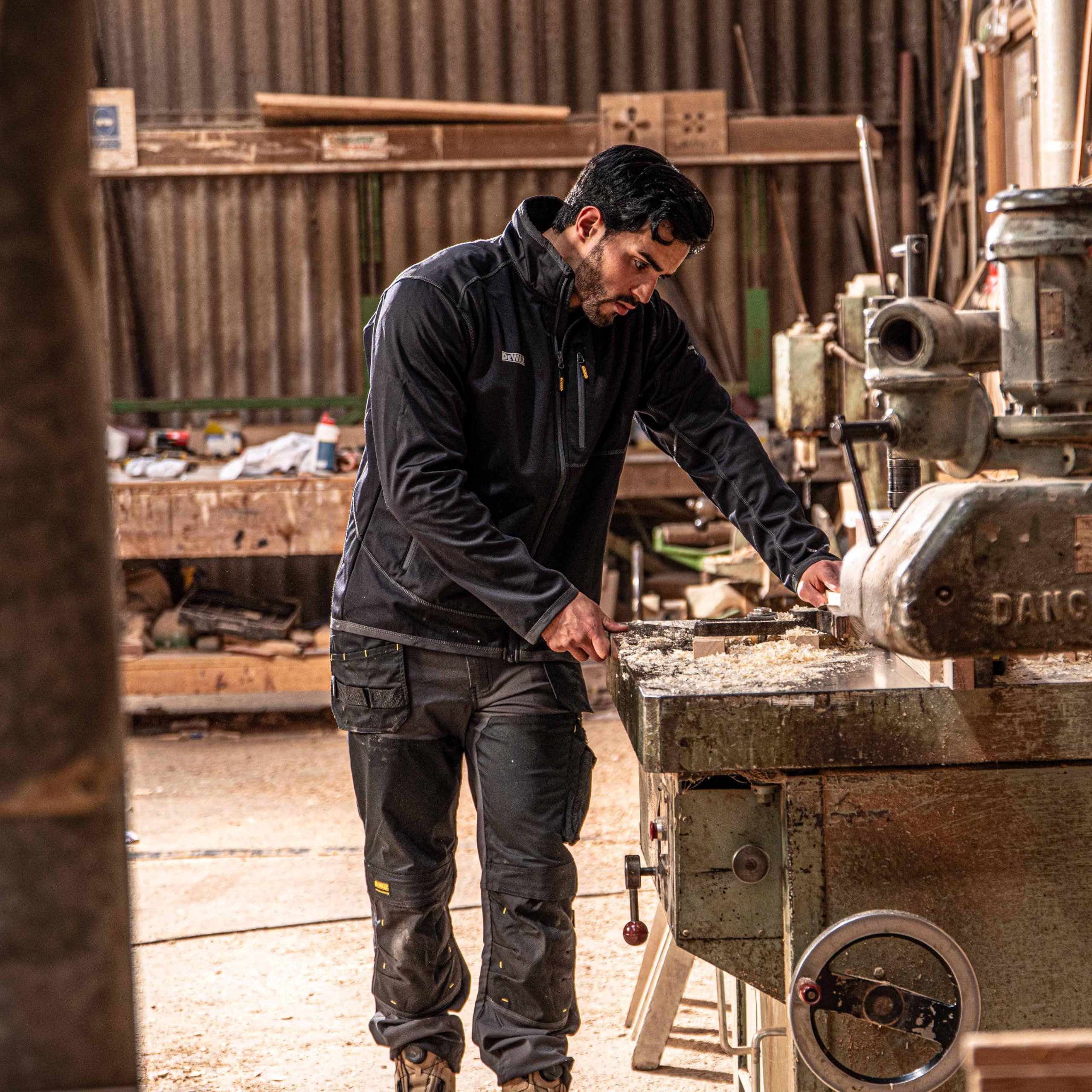 dewalt-men-s-barton-work-jacket image 6
