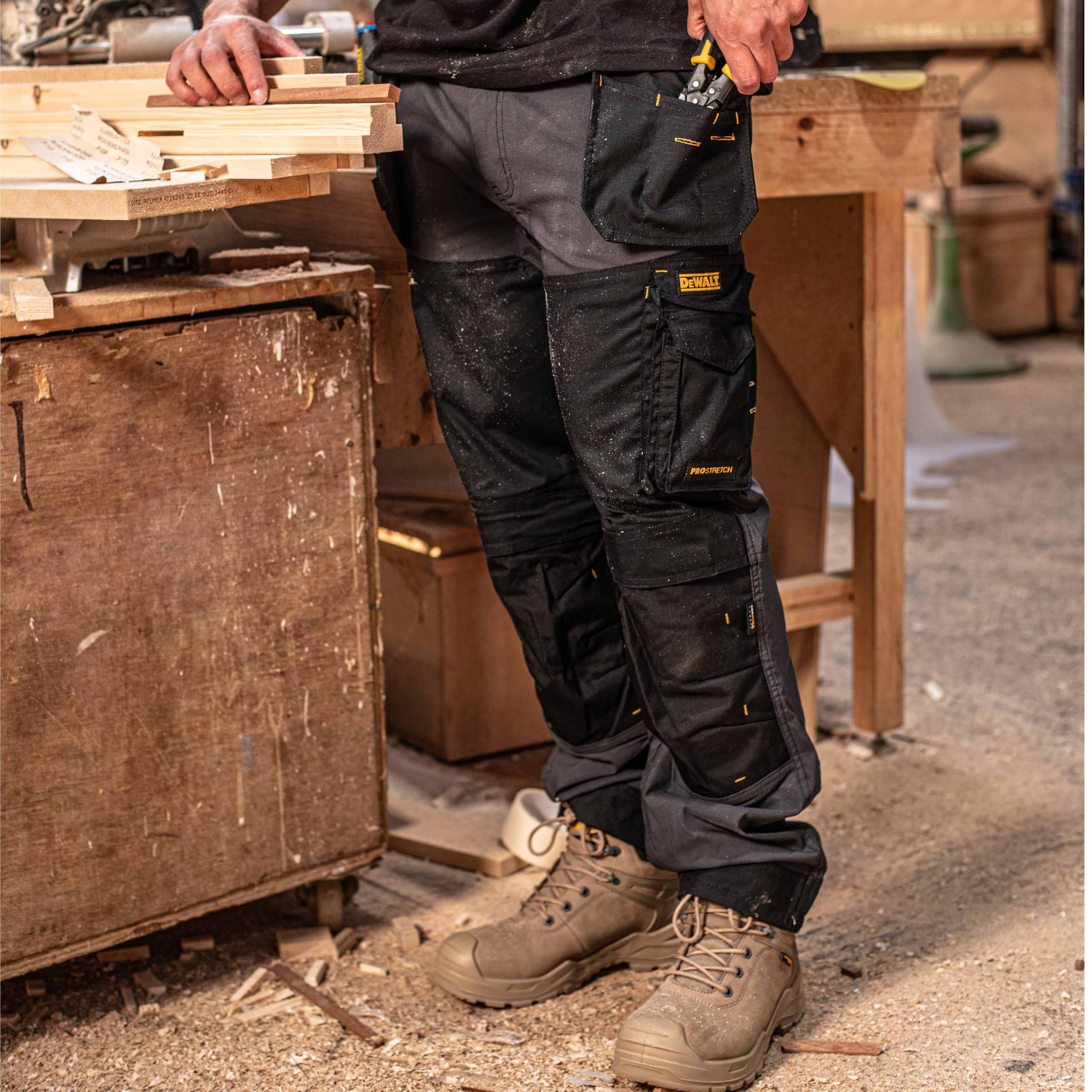 dewalt-memphis-men-s-pro-stretch-regular-fit-utility-cargo-work-pants-with-holst image 3