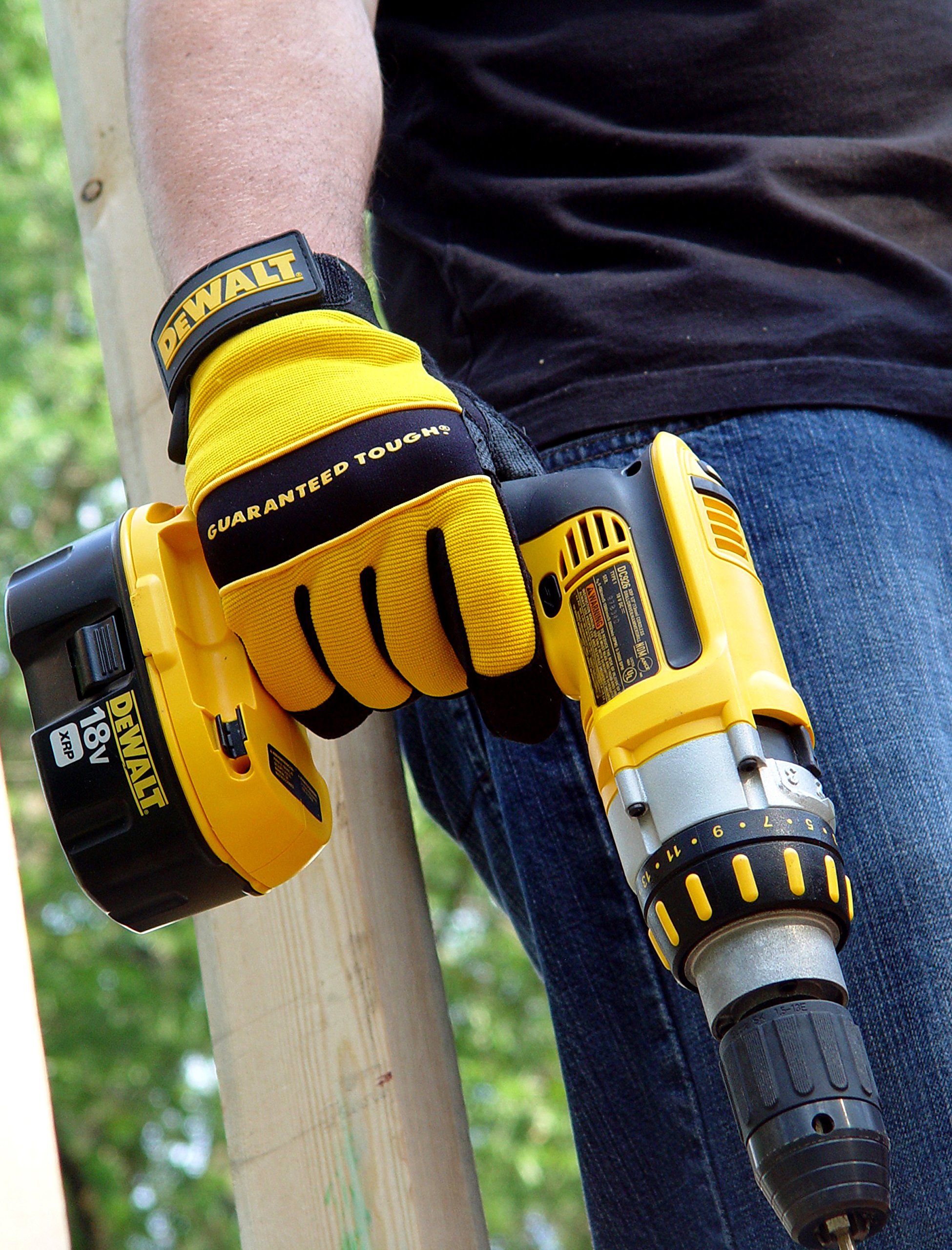 dewalt-dpg20l-all-purpose-work-gloves-with-synthetic-leather-palm-large-yellow-b image 5
