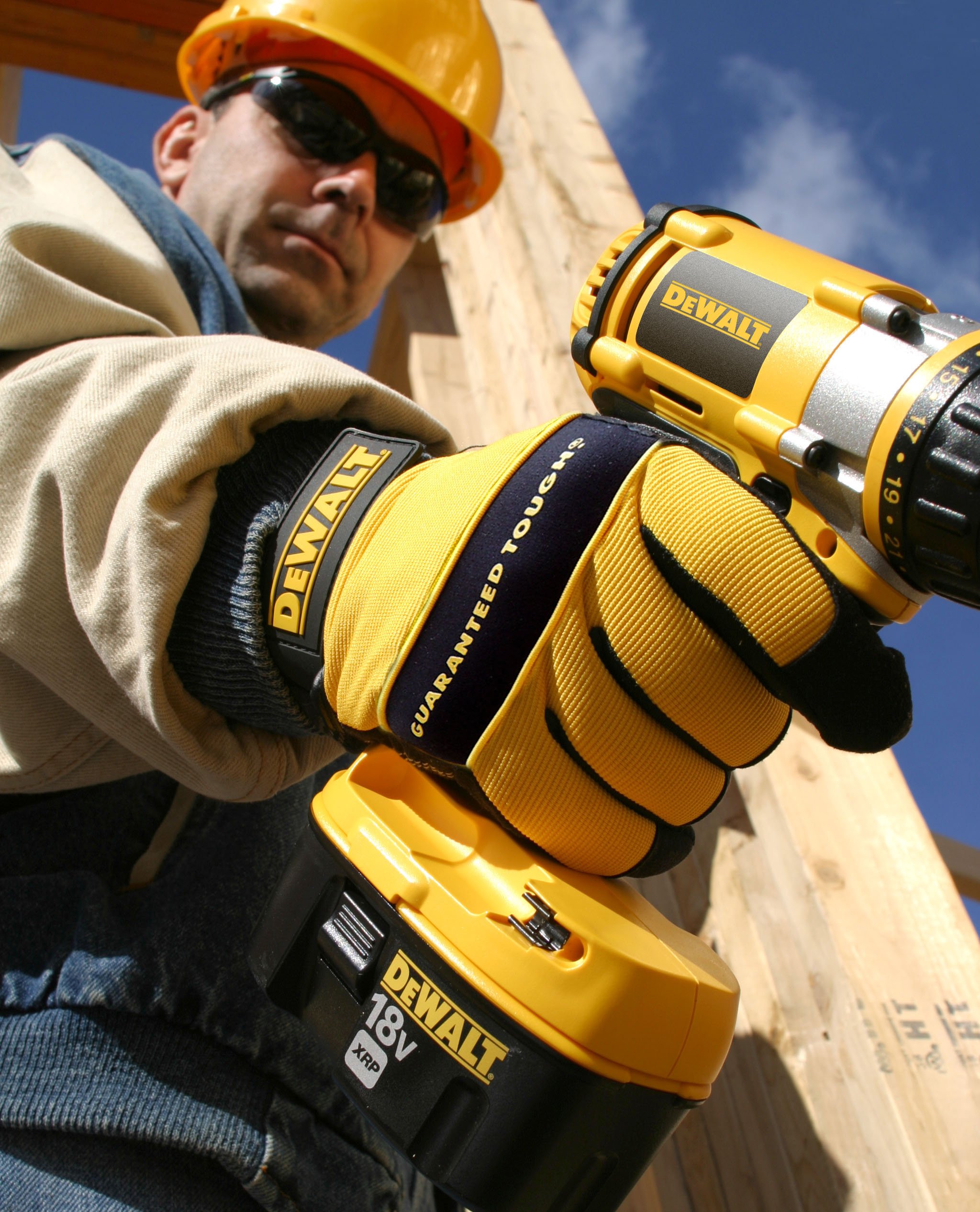dewalt-dpg20l-all-purpose-work-gloves-with-synthetic-leather-palm-large-yellow-b image 4
