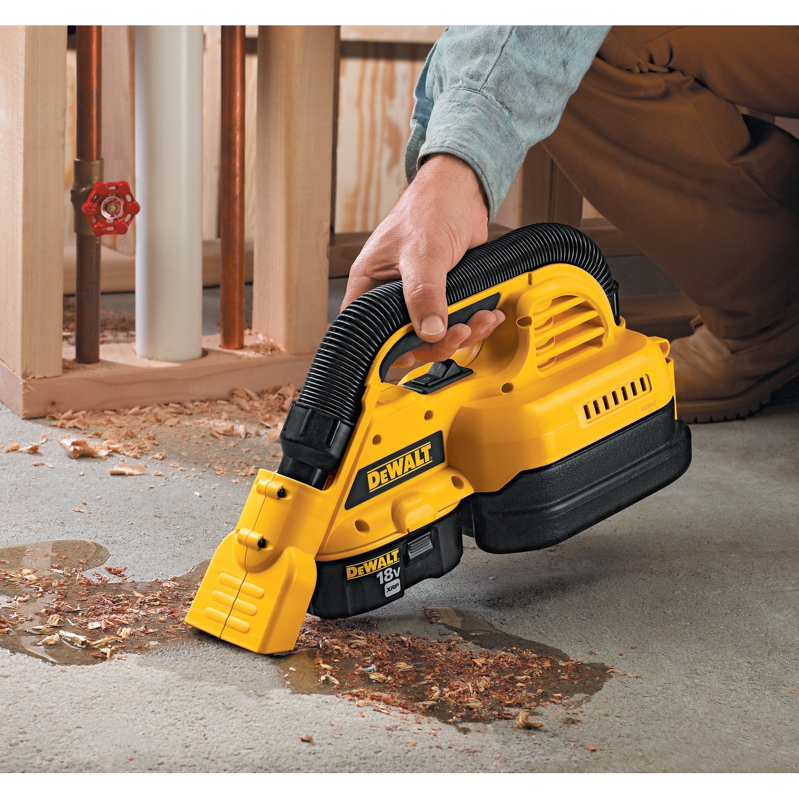 dewalt-dc515k-1-2-gallon-18v-nicd-cordless-wet-dry-vacuum image 8